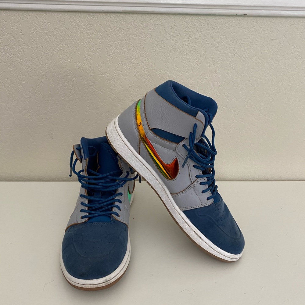 Air jordan 1 nouveau dunk from above